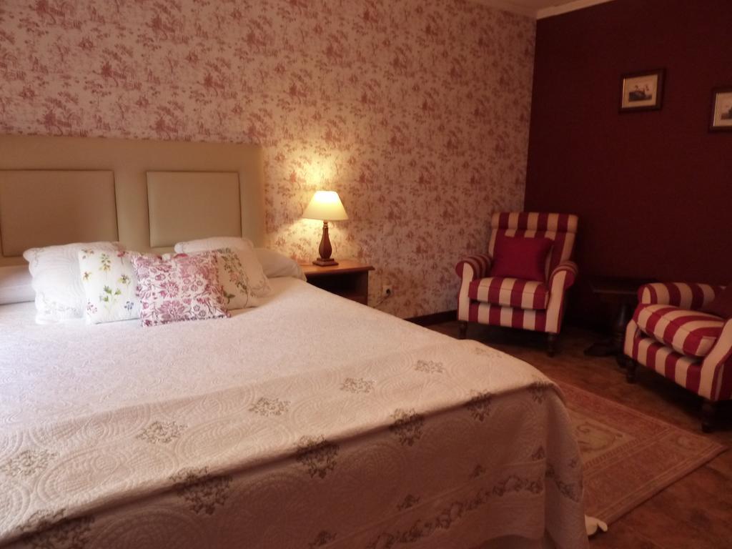Aire De Ruesga Hotel Kamer foto