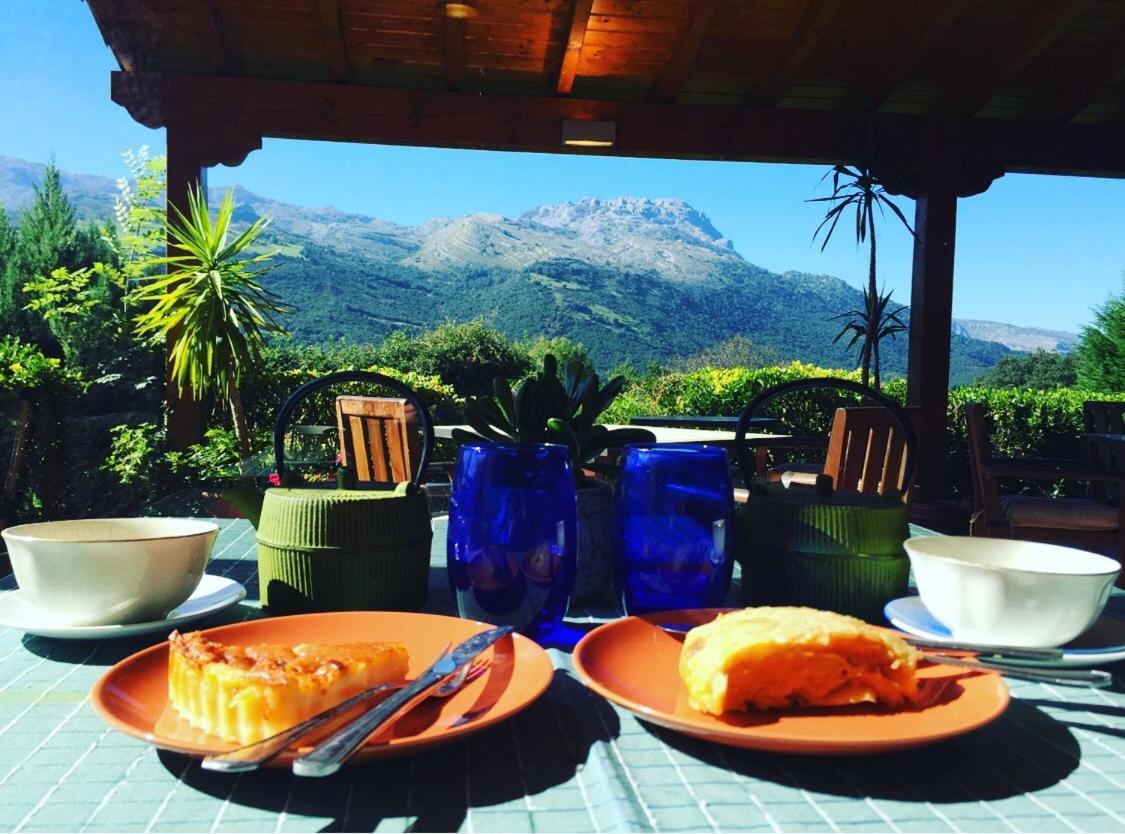 Aire De Ruesga Hotel Buitenkant foto